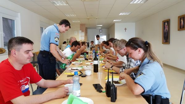 20160625 133622 Marijansko zavjetno hodočašće - Gospin ručak u Hosani